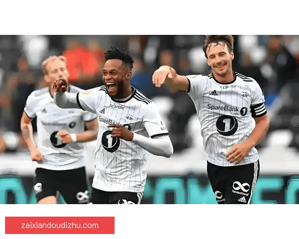 萨普斯堡与汉坎激战战成平局比赛焦点解析与精彩瞬间回顾